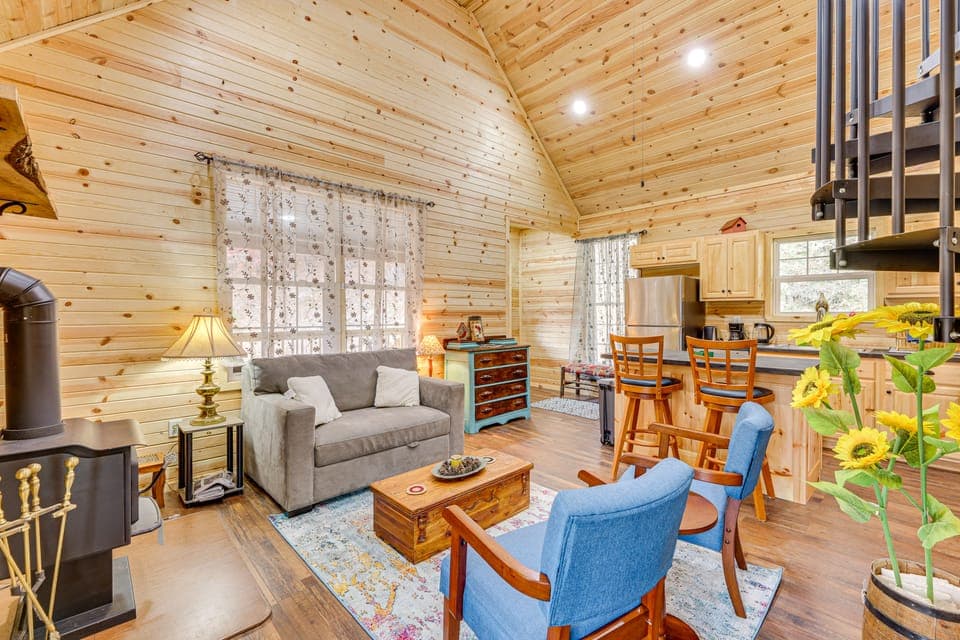 Near Greenbrier River! Mtn-View Cabin w/ Fire Pit House in Shenandoah Valley