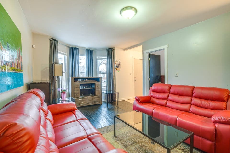 2 Mi to Red Line: Chicago Home Near Sherman Park House in Chicago