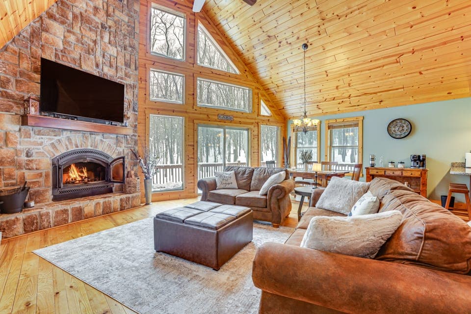Hike, Ski & Raft: Terra Alta Cabin w/ Large Deck House in Garrett County