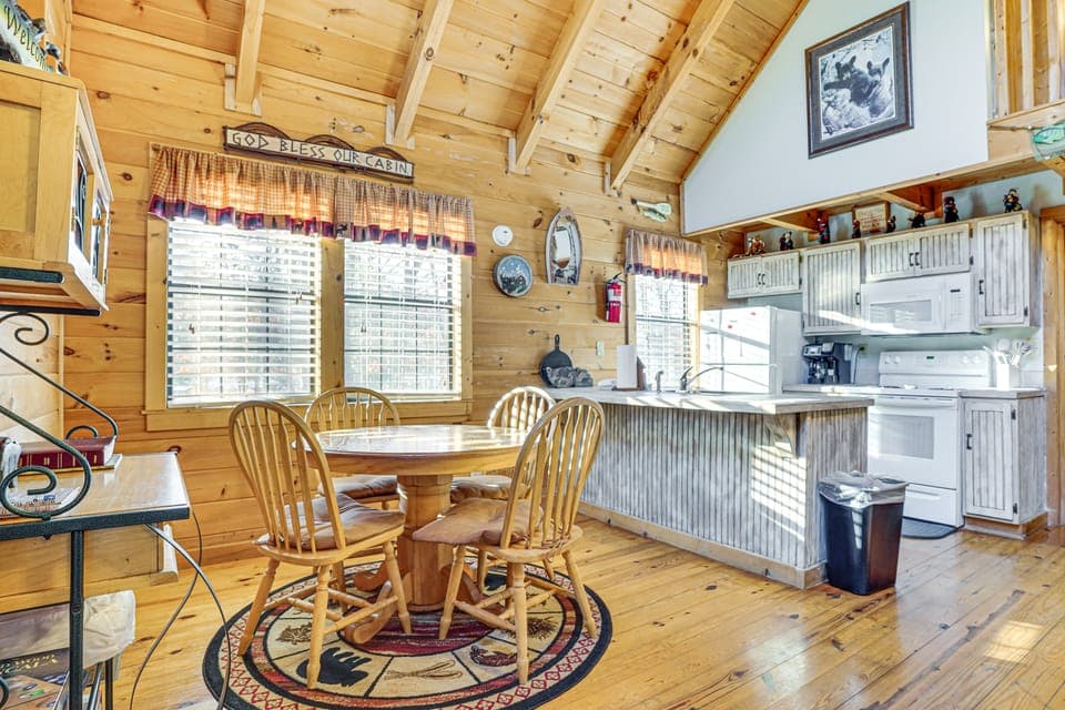Sevierville Angler's Cabin w/ Pond Access! House in Sevier County