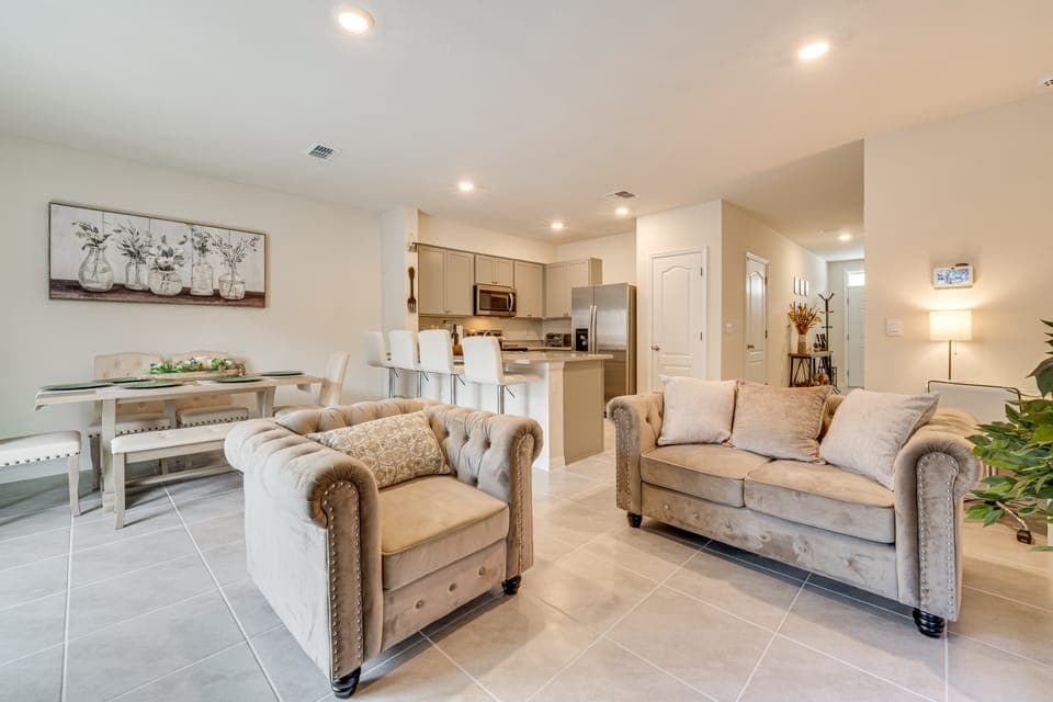 Davenport Home w/ Pool Access & Patio! Apartment in Davenport