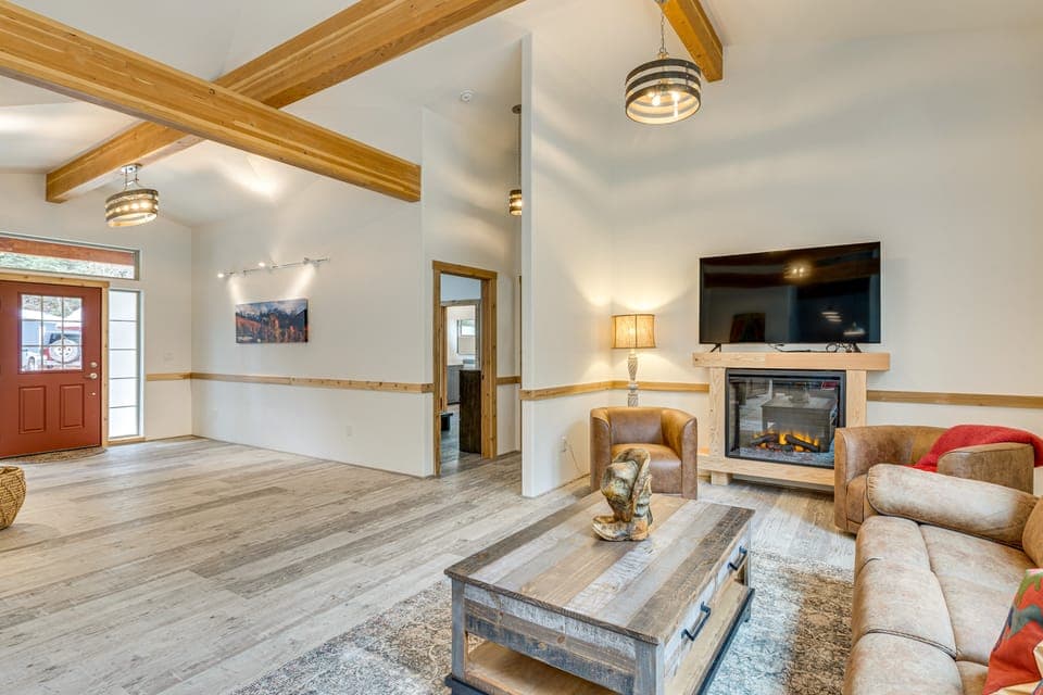 On-Site River Access: Mtn-View Ouray Oasis! House in Ouray