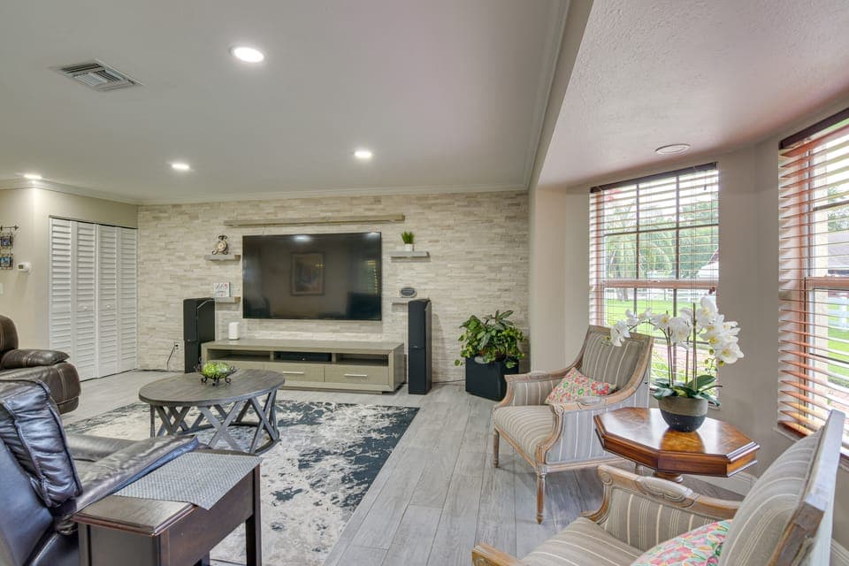 16 Mi to Fort Lauderdale: Florida Escape w/ Pool! House in Plantation
