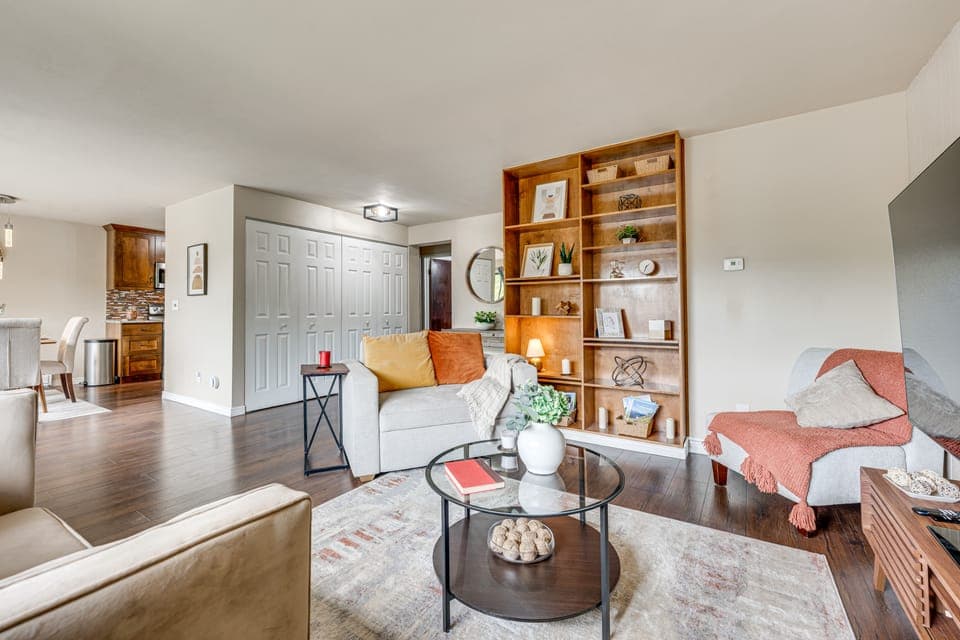 2 Mi to CU Boulder: Mtn-View Condo w/ Pool Access Apartment in Boulder