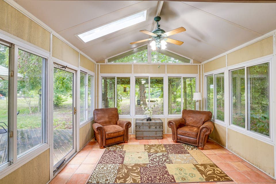 Quiet Retreat in Bluffton: Fish, Hike & Golf House in Indiana