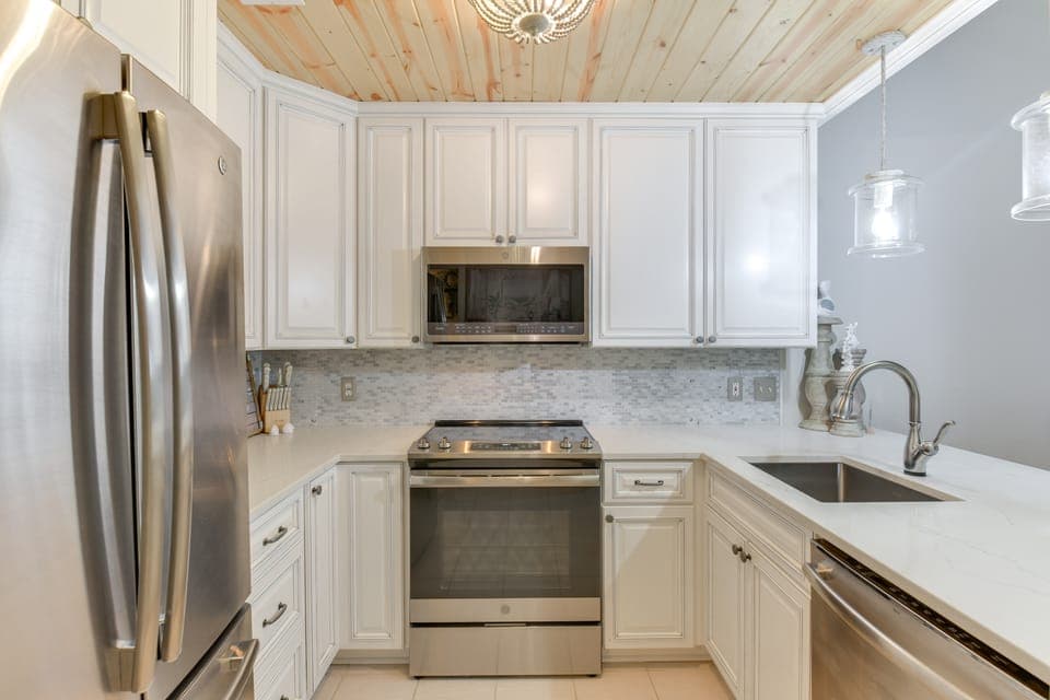 Boat, Fish & Walk to Beach: Waterfront Destin Gem! Apartment in Destin