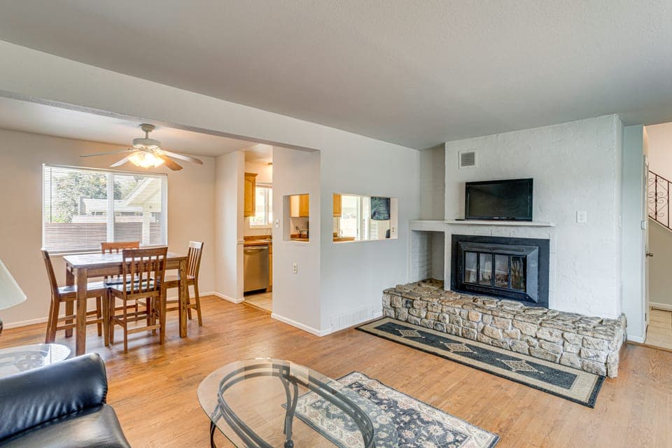 2 Mi to Hospitals: Home w/ Private Yard in Aurora House in Aurora