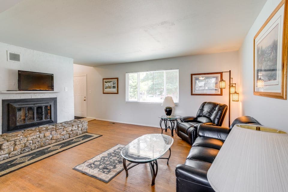 2 Mi to Hospitals: Home w/ Private Yard in Aurora House in Aurora