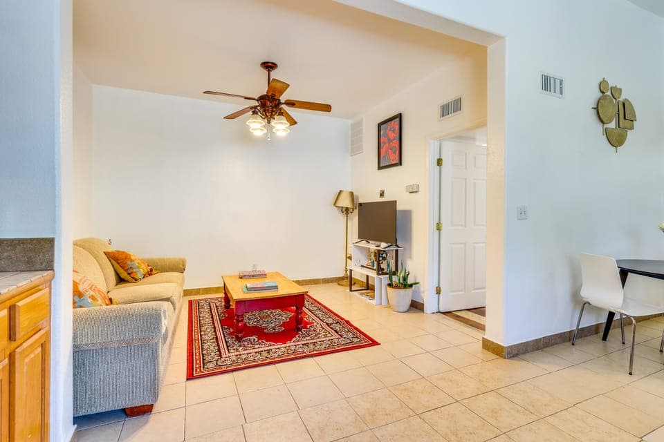 4 Mi to Lake Elsinore: Pet-Friendly Adventure Base Apartment in Lake Elsinore