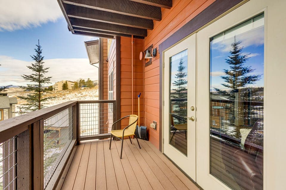 Granby Ranch Condo w/ Mtn-View: Trails & Hot-Tub! Apartment in Granby