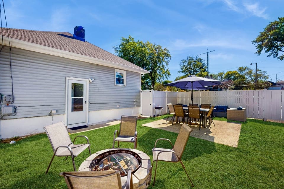 Group-Friendly Michigan City Retreat Near Beach! House in Michigan City