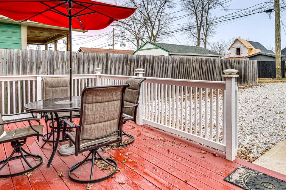 3 Mi to Dtwn Indy: Bright Home w/ Furnished Deck House in Indianapolis