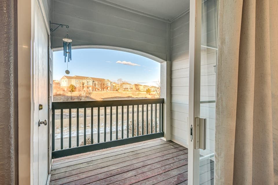 WFH Setup & Garage Parking! Modern Denver Condo Apartment in Thornton