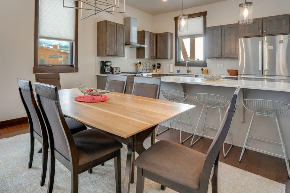 Easy Access to Ski Runs! Silverthorne Mtn Chalet House in Summit County
