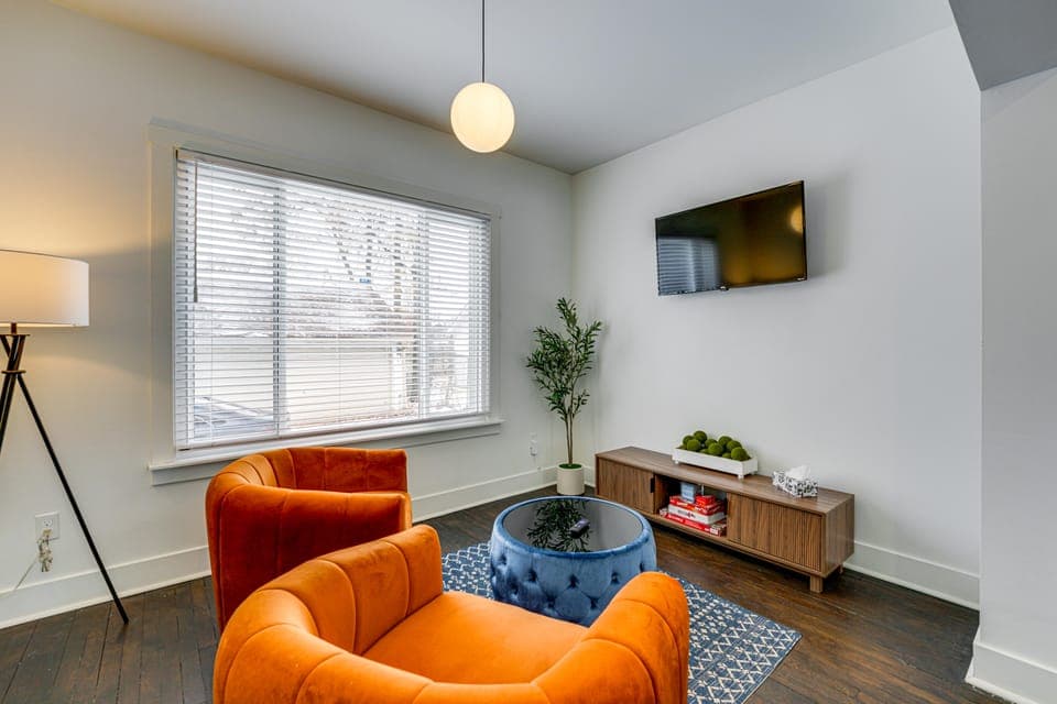 Spacious & Updated Group Getaway in Detroit! House in Detroit