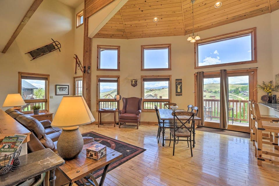 2 Mi to Granby Ranch: Granby Home w/ Hot Tub! House in Granby