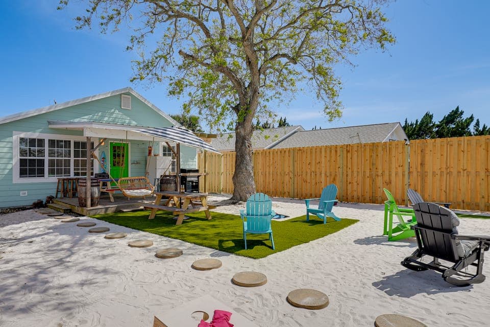 100 Ft to Shore! PCB Home w/ Outdoor Entertainment House in Laguna Beach