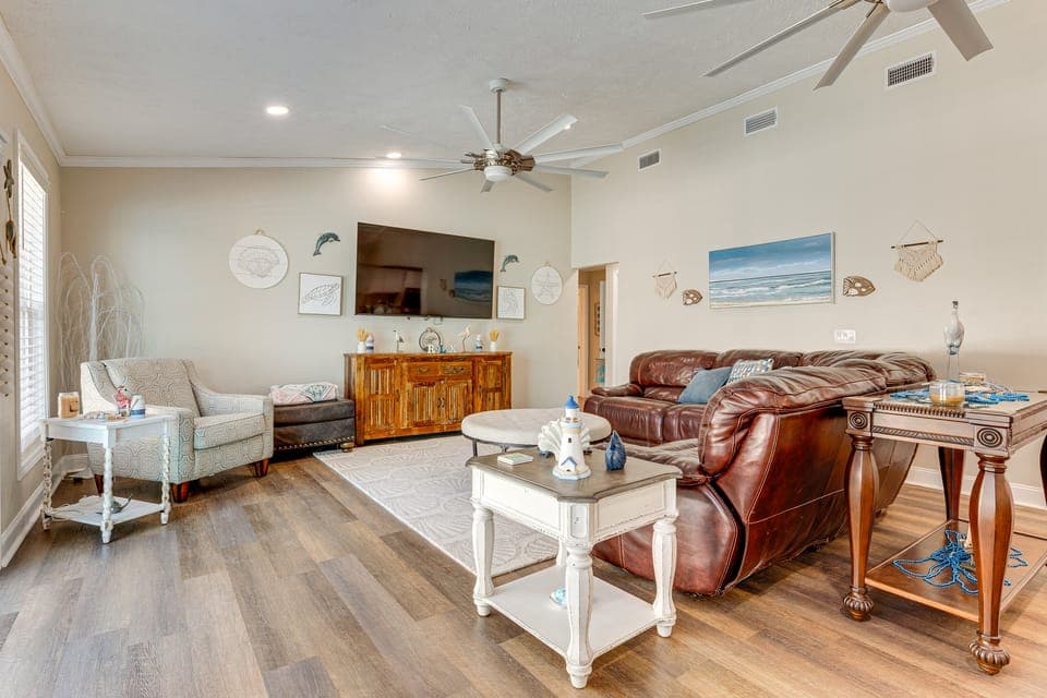 Beaches, Fishing & More! Home on Dauphin Island House in Dauphin Island