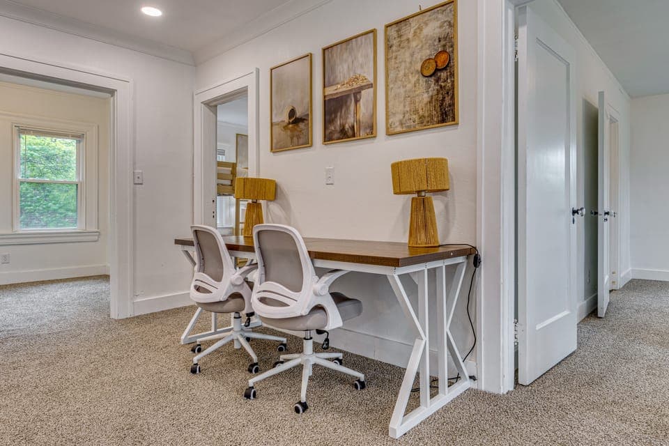 4 Mi to Dtwn! 5,180-Sq-Ft Escape in Indianapolis House in Indianapolis