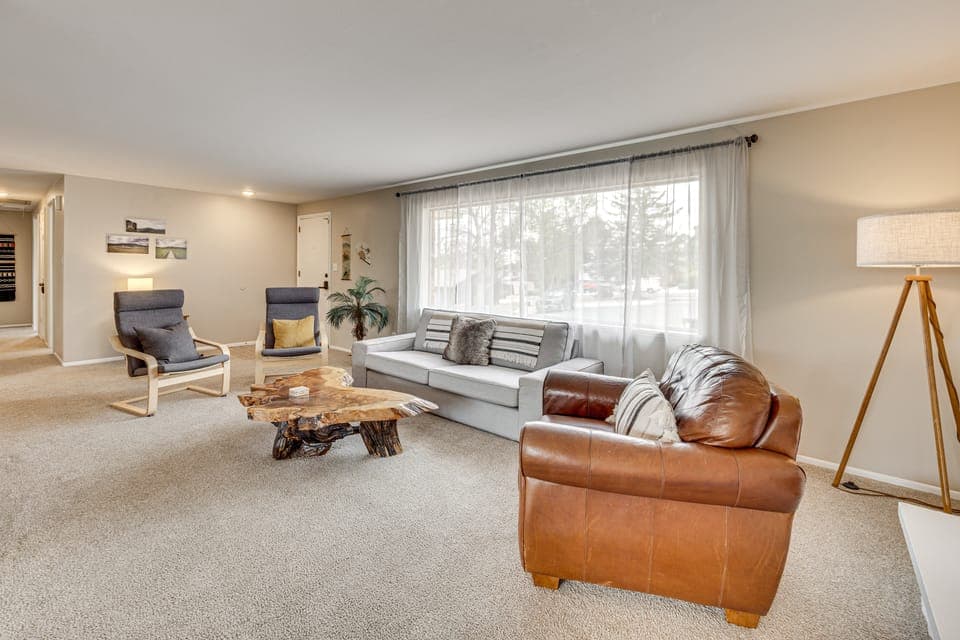 Walk to Palmer Park! Mtn-View Haven w/ Deck & Yard House in Colorado Springs
