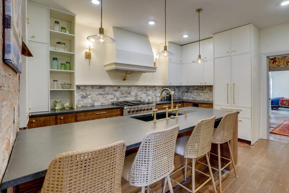 2nd Street Inn: Historic 1870s Gem Steps From Main House in Indiana