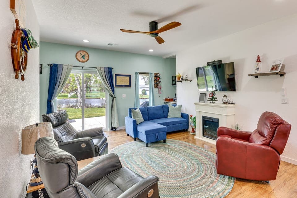 Pet Friendly! Canal-Front Escape on Vineyard Lake House in Ohio