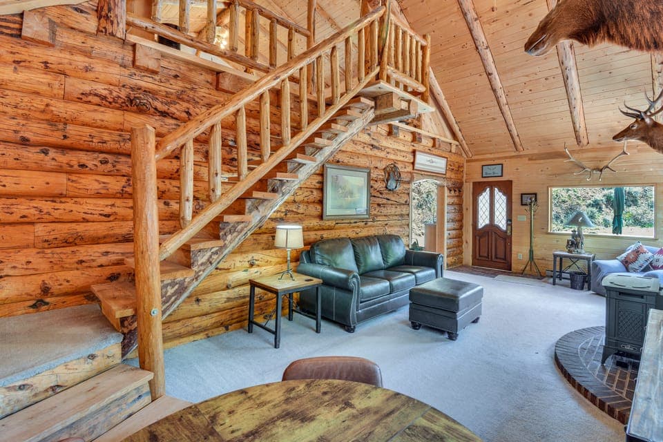 Fire Pit: 20-Acre Creekfront Retreat in Gunnison! House in Colorado
