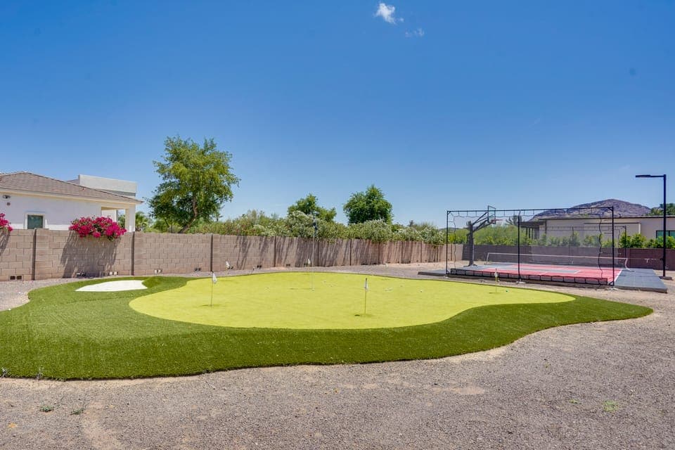Private Outdoor Oasis! Paradise Valley Family Gem House in Paradise Valley