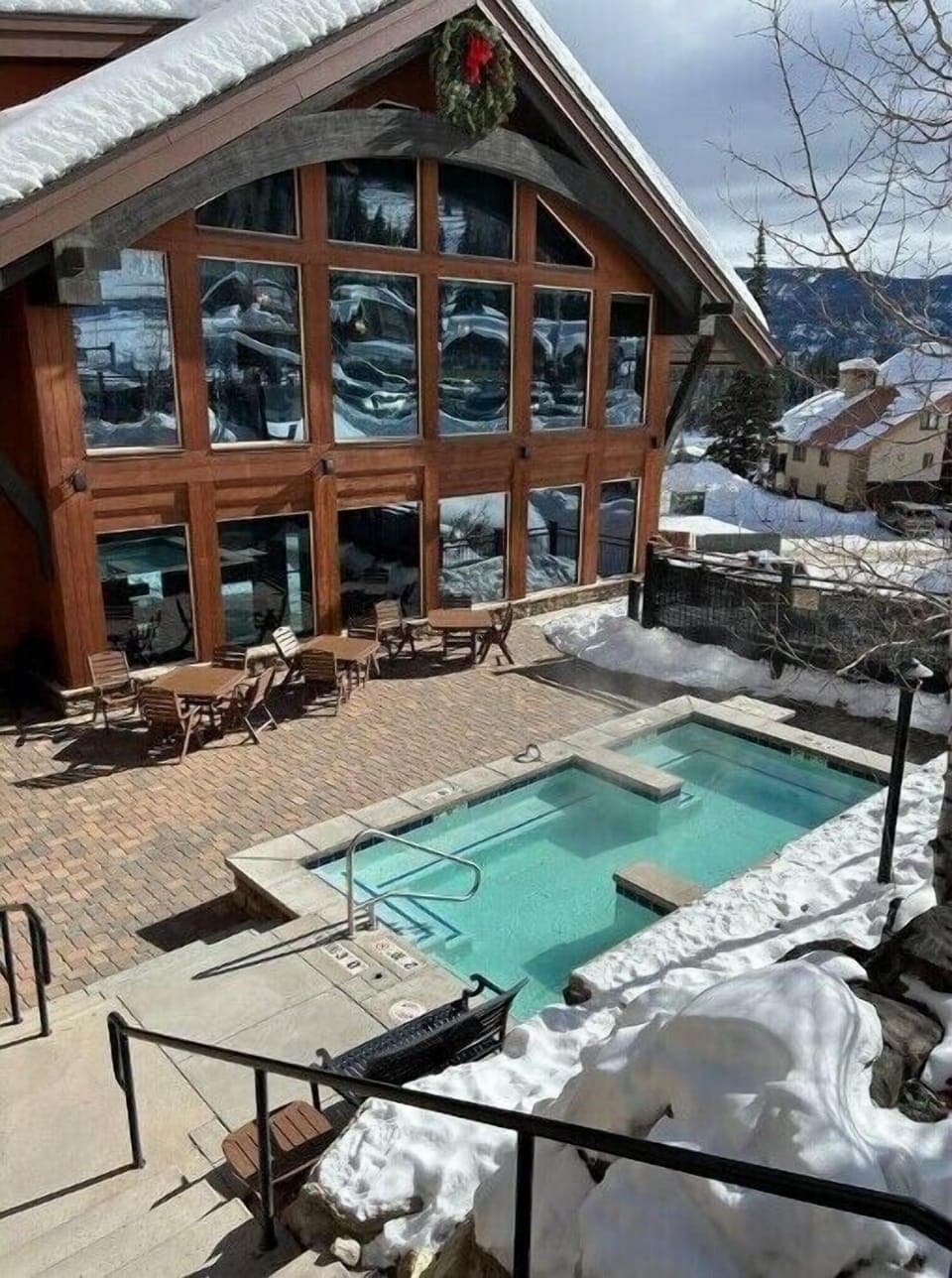 Outdoor hot tub
