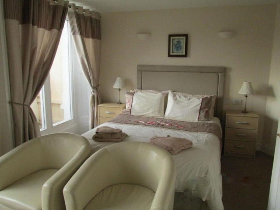 Standard Double Room | Blackout drapes, iron/ironing board, free WiFi, bed sheets