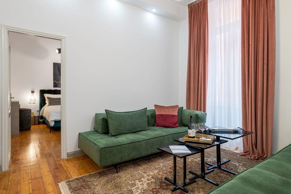 Living room, Sitting area
