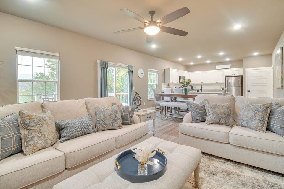 Apartment (2 Bedrooms) | Front of property