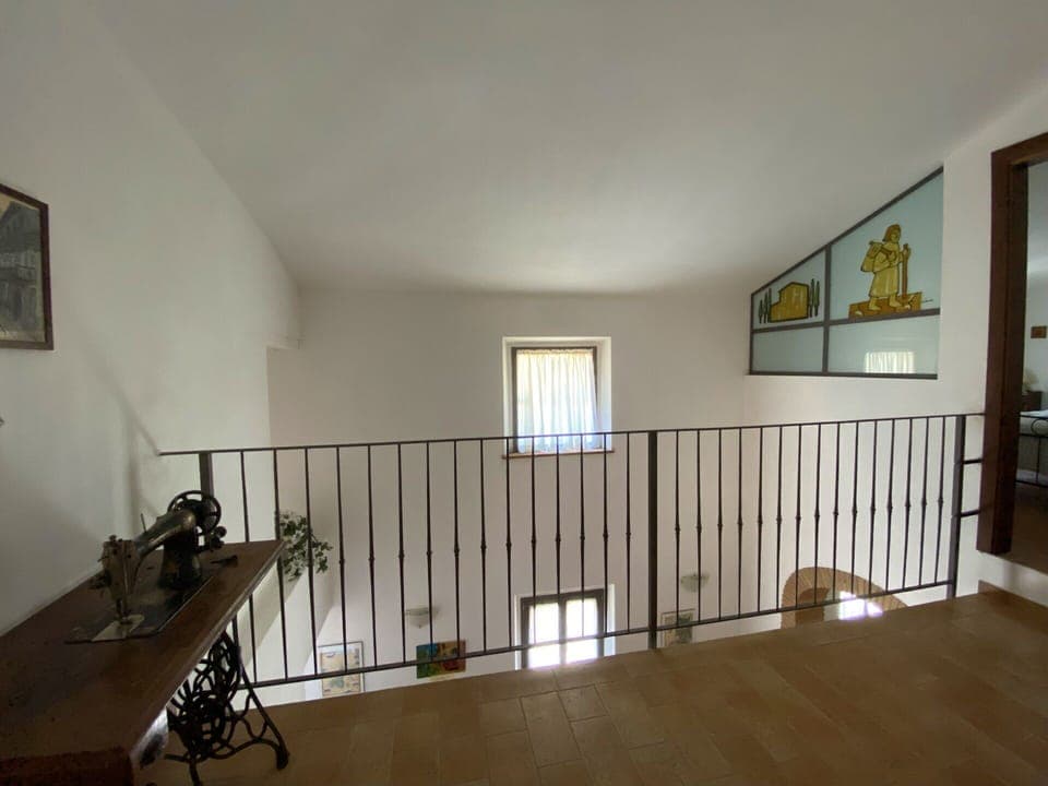 Autumn, Living Room, Spring, Summer