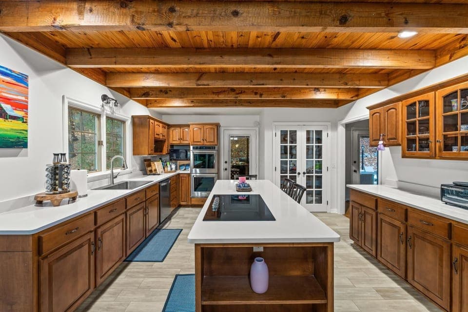 Fully equipped kitchen