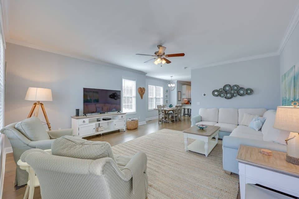 Apartment (3 Bedrooms) | Front of property