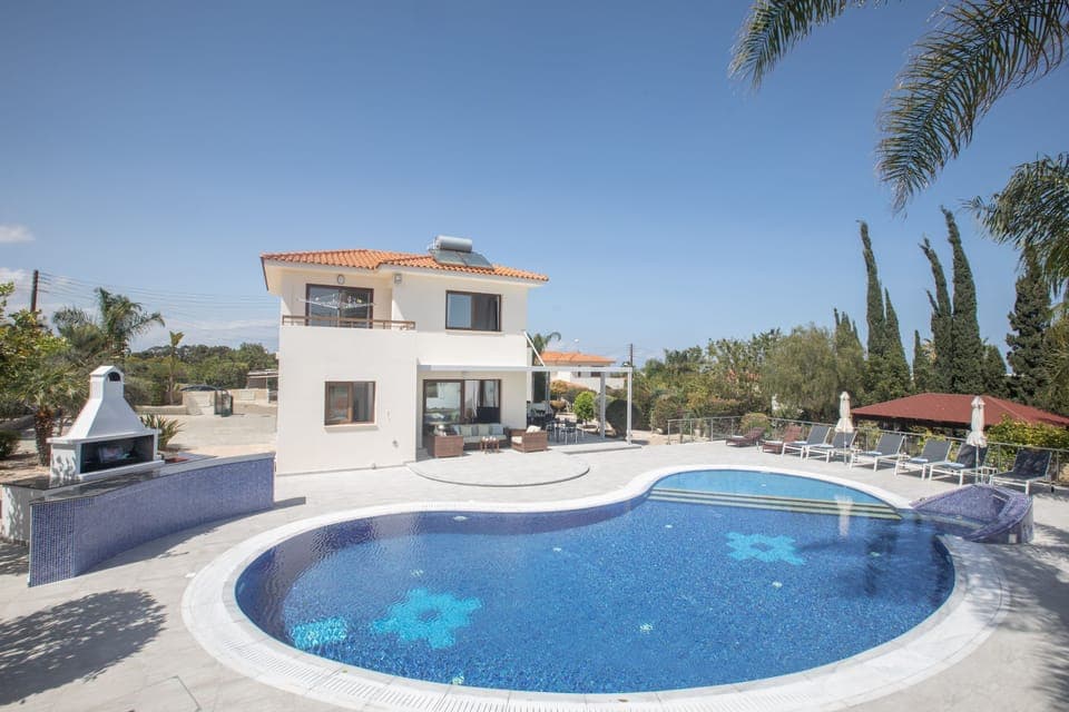 Villa OD03, Elegant 4BDR Protaras Villa, Close to Fig Tree Bay Beach