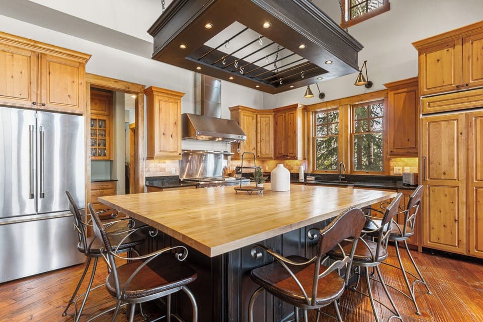 Spacious kitchen