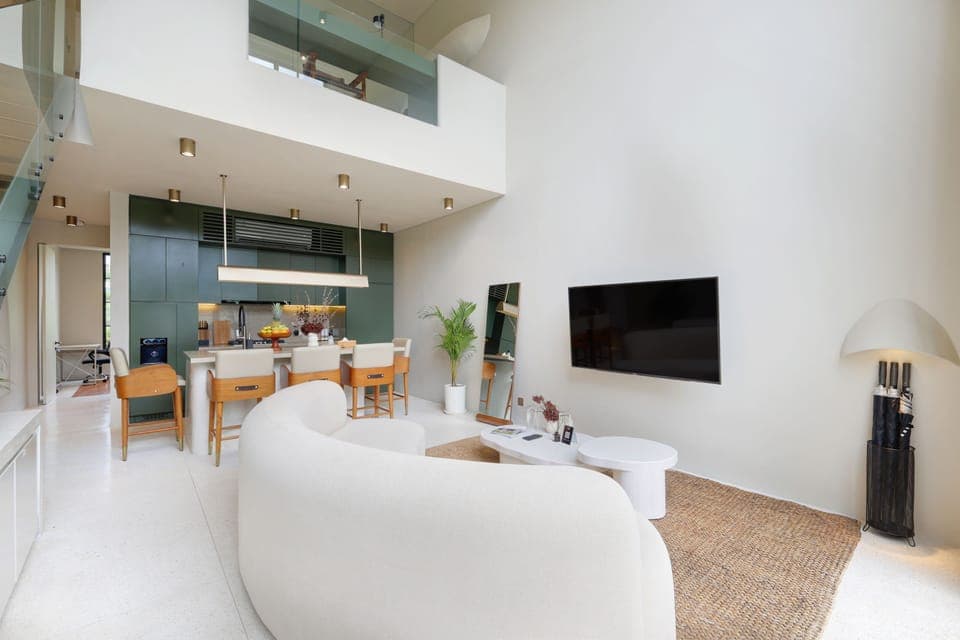 Executive Townhome, 2 Bedrooms | Living area | Flat-screen TV