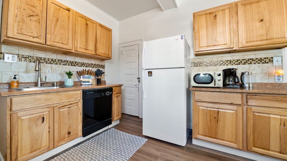 Large Kitchen with 2 Countertops, Dishwasher, and Refrigerator/Freezer