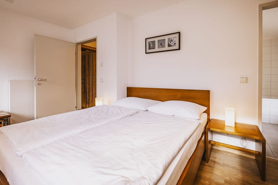 Apartment, 3 Bedrooms (Excl. 215 EUR cleaning fee) | Individually decorated, individually furnished, soundproofing