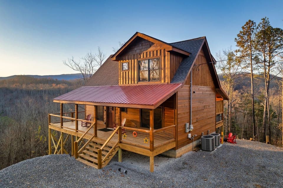 Rustic cabin retreat in Sevierville! Enjoy mountain views, a cozy porch with seating, and warm wood finishes. Perfect for peaceful getaways and nature lovers—book your escape today!