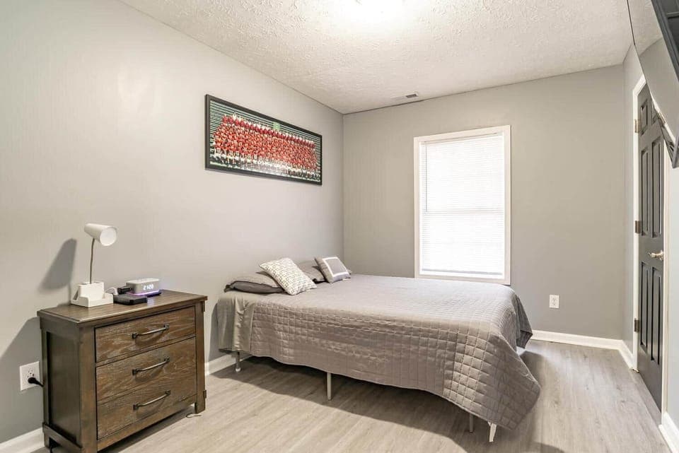 1450 N Willis Dr Unit 4-large-014-006-DSC4030-1499x1000-72dpi