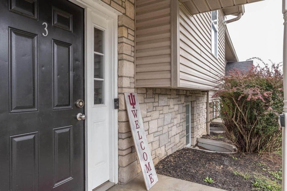 1450 N Willis Dr Unit 3-large-003-004-DSC4018-1499x1000-72dpi