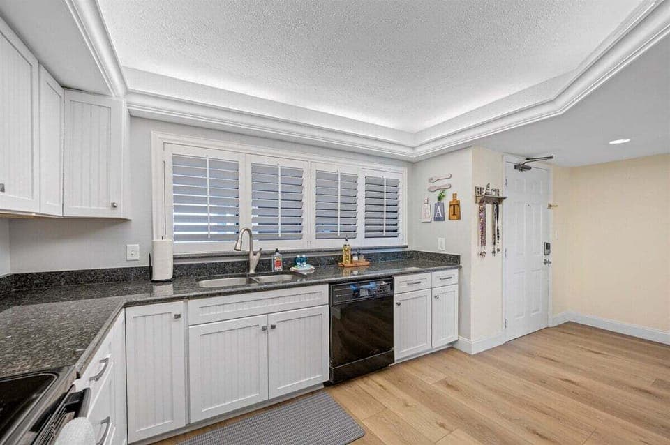 Ample Counter Space