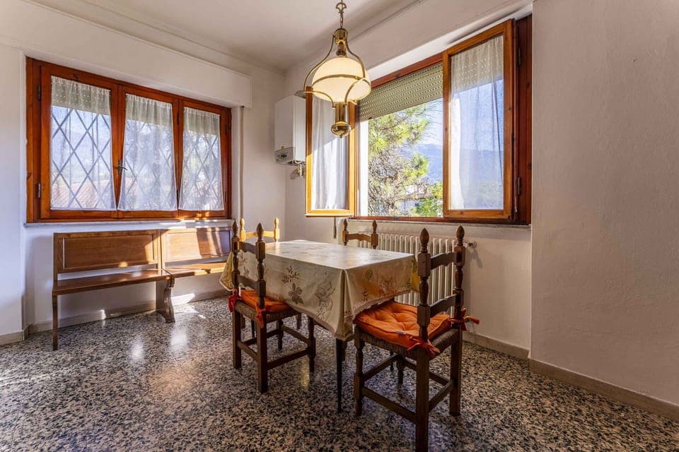 Autumn, Dining Room, Spring, Summer