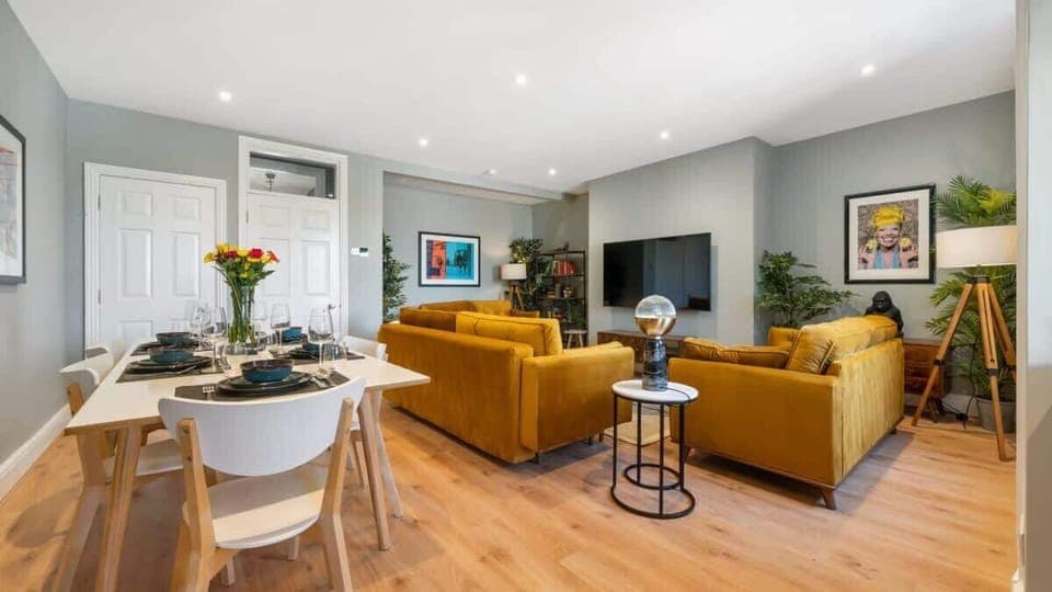 Upper Duke Street Apartment, Liverpool - Host & Stay