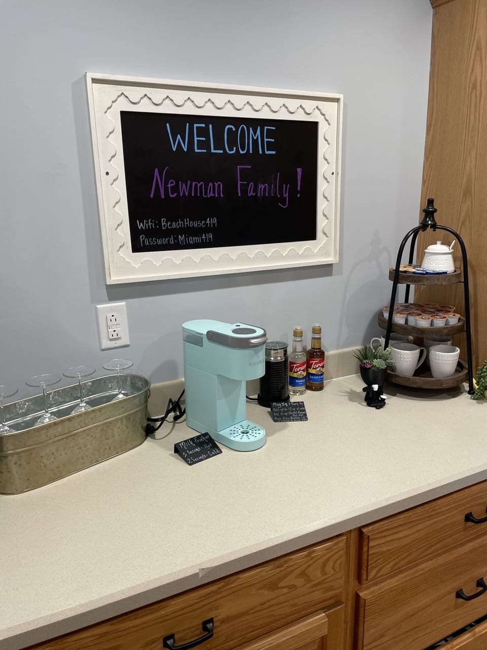 Coffee Bar w/ Keurig, Steamer, K-Cups & Syrups