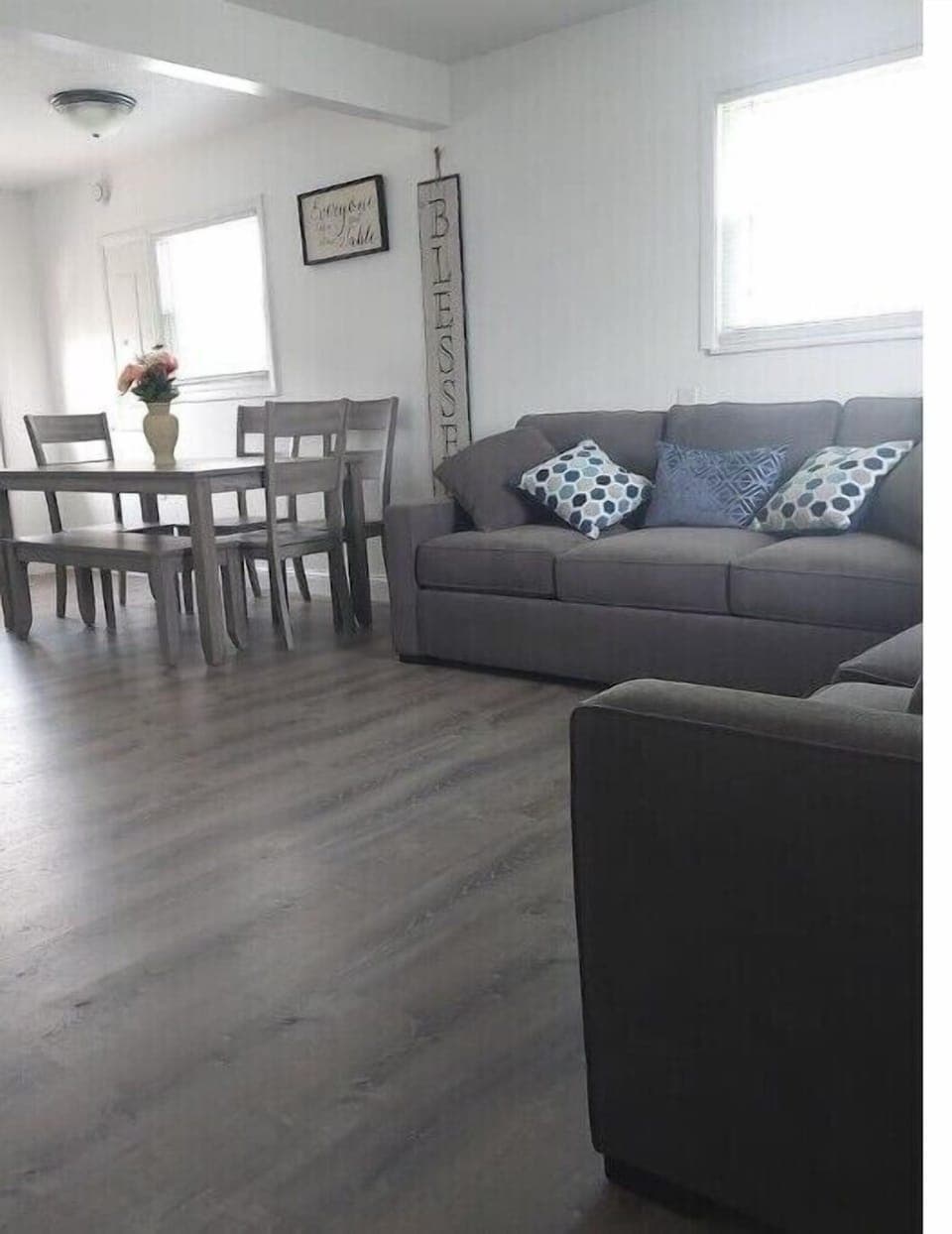 queen pull out bed in couch 