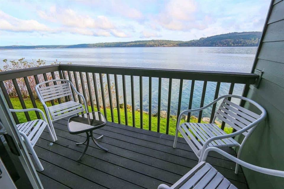 Master bedroom balcony
