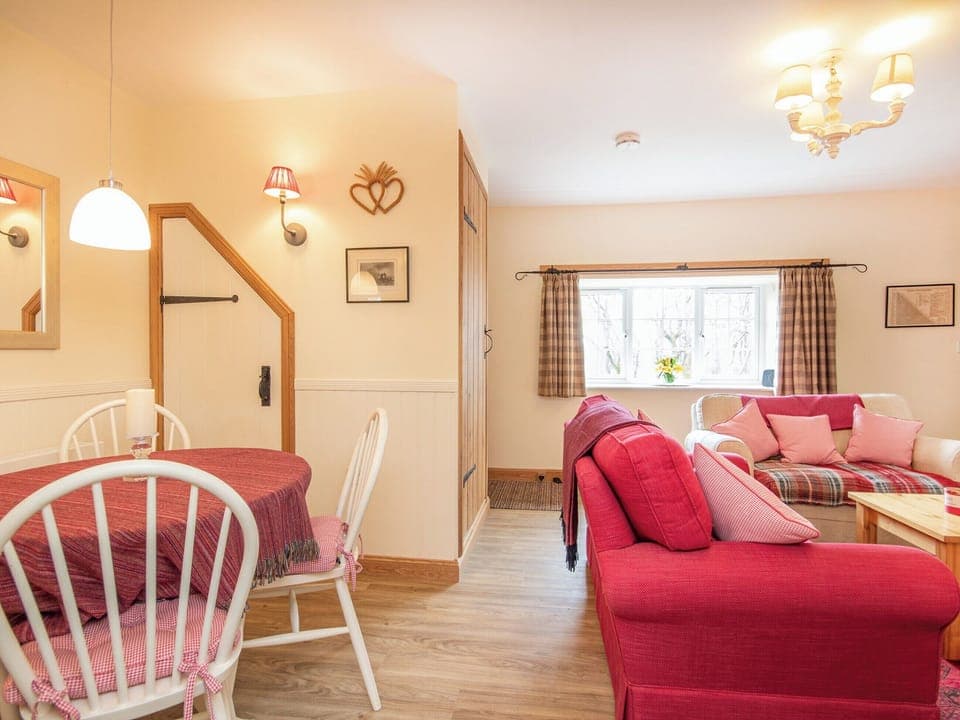 Living room/dining room | White Cottage - Culmaily Farm, Golspie